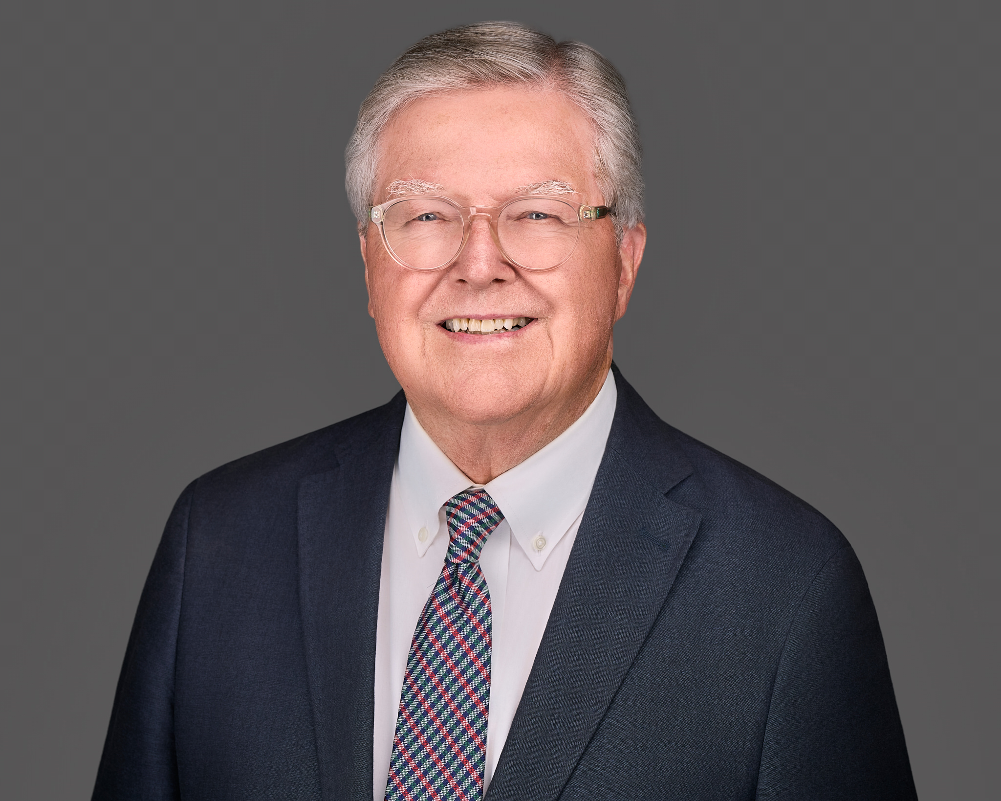 Headshot of Commercial Real Estate Agent Phil Scherer